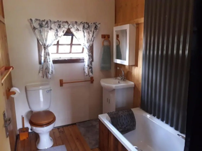 3 Bedrooms Bungalow