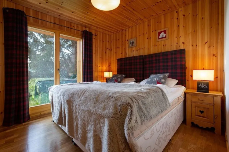 Gorgeous Chalet Amidst Mountains in La Tzoumaz
