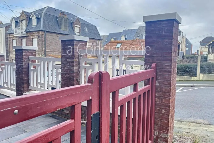 Appartement avec terrasse vue mer