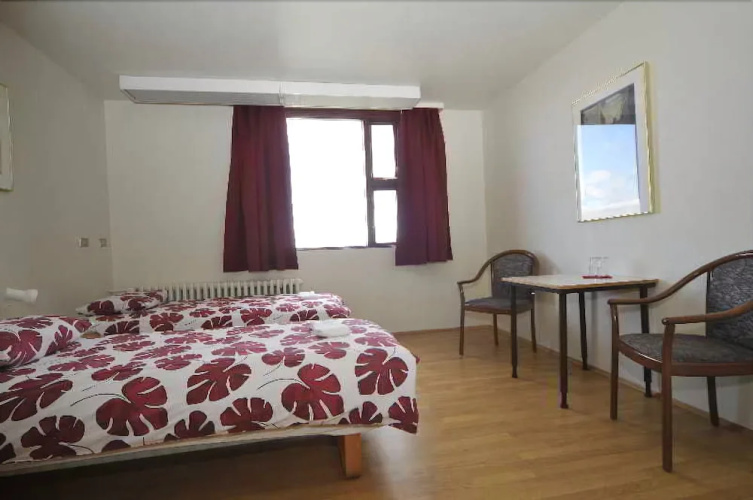 Hotel Húni