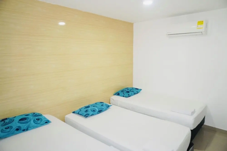 Standard Triple room with balcony