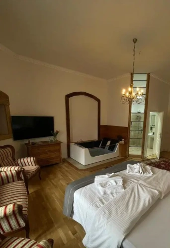 Double Suite