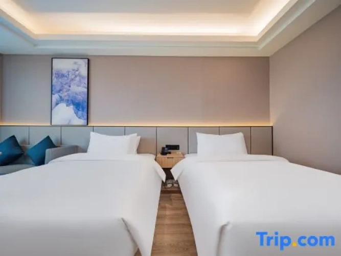 Standard Double room with view