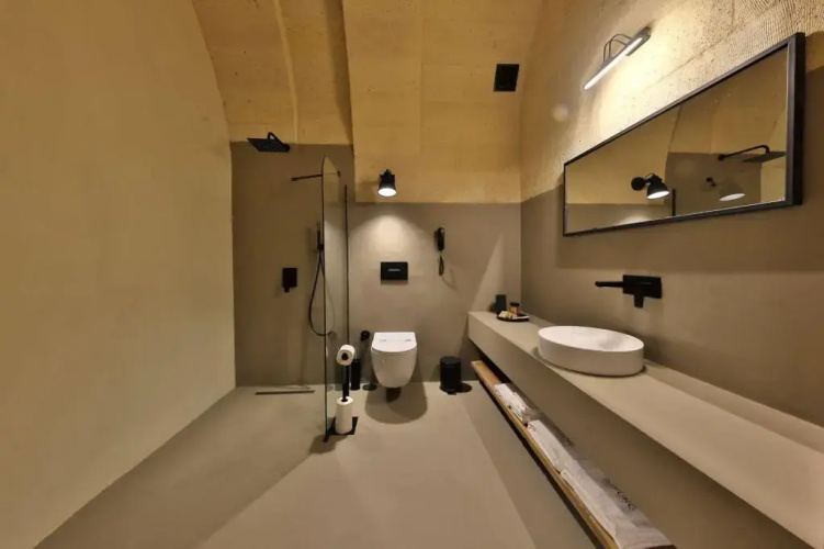 Simurg Cave House