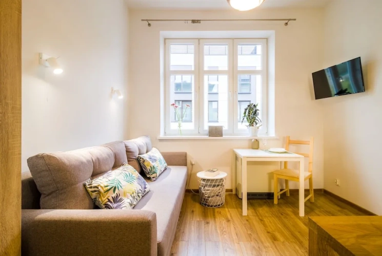 Economy Suite