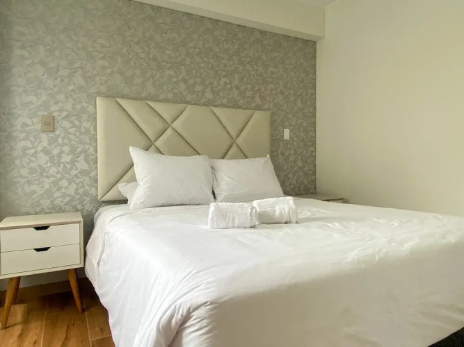 Beautiful 2BR With Balcony in Miraflores