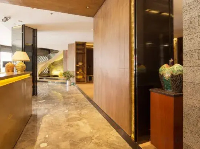 Aoyi Hotel