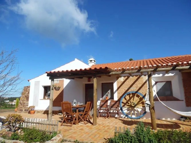 2 Bedrooms Superior Cottage with pool view