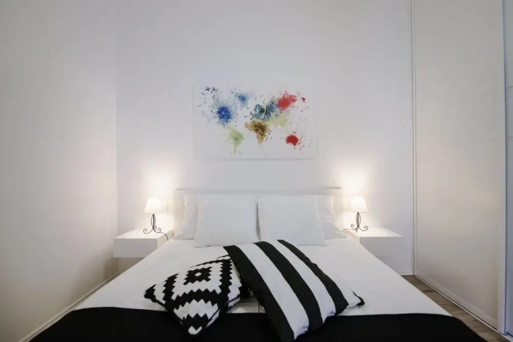 British Square Apartment