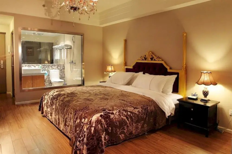 Chengdu House Hotel