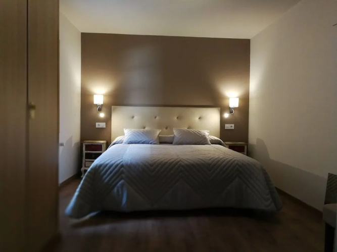 hostal casa lacreu