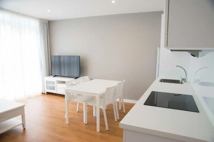 1 Bedroom Apartment
