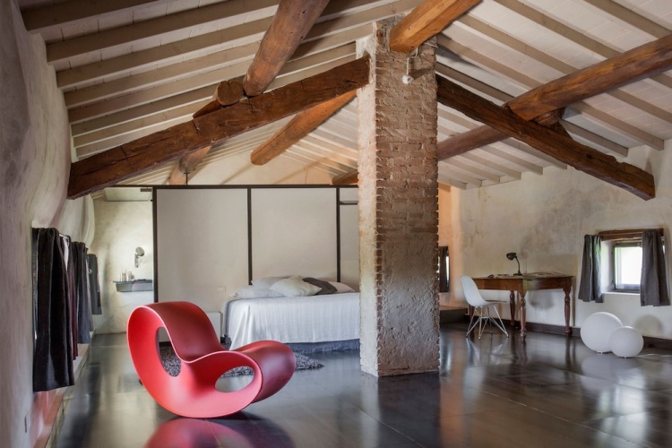 Deluxe Double Attic room