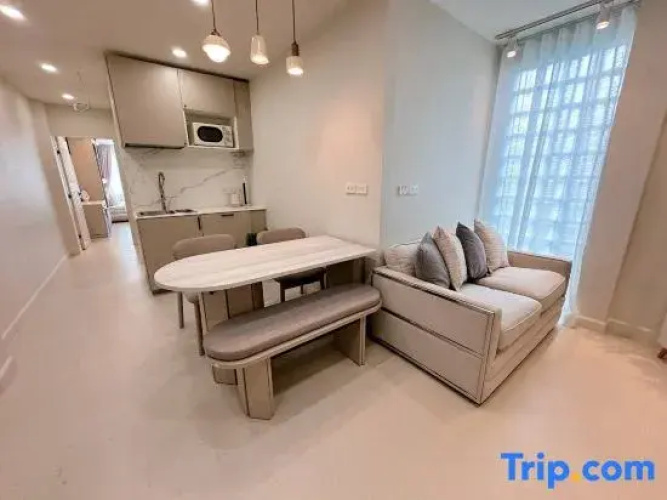 Patong Beach 2BR beautiful apartment 1 min walk
