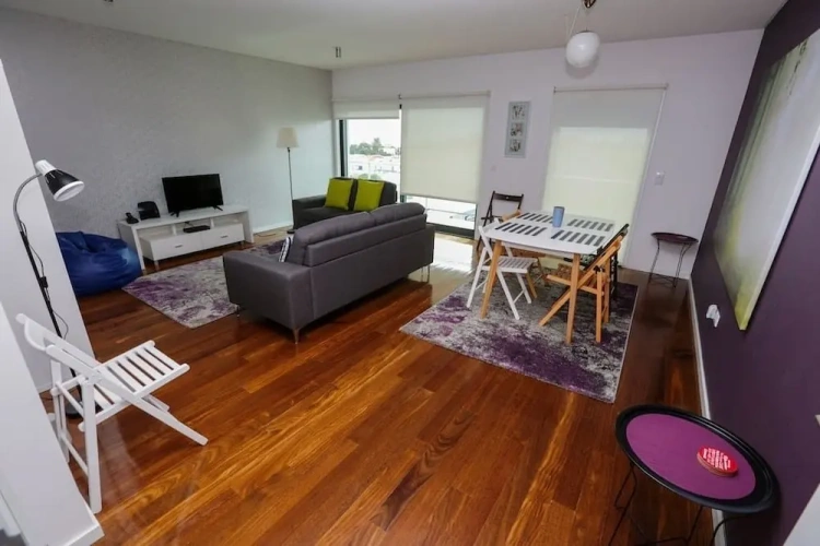 2 Bedrooms Apartment with balcony and with sea view
