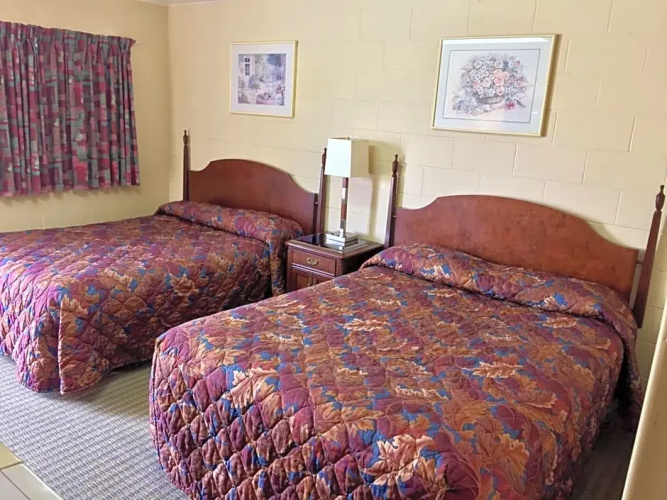 Gold Pan Motel