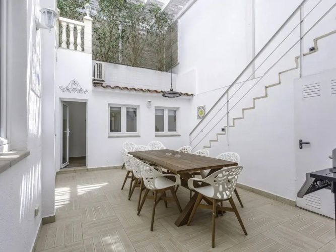 Sitges Centre Mediterranean House 5 Bedroom