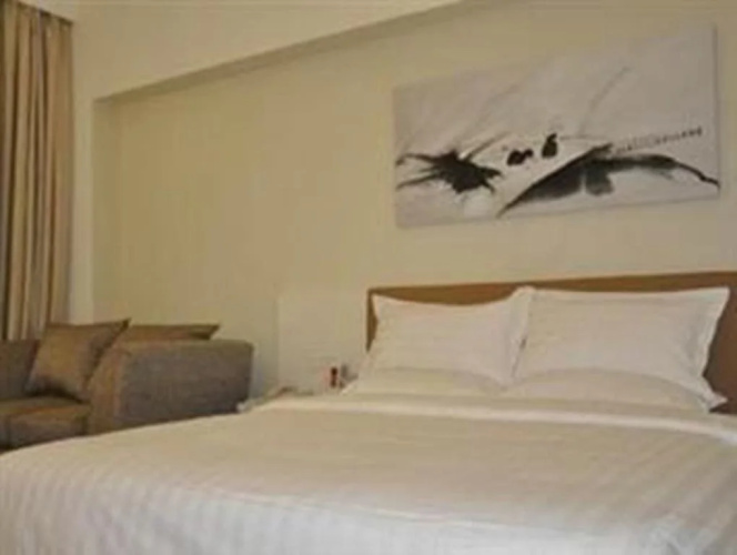 Mellow Orange Hotel