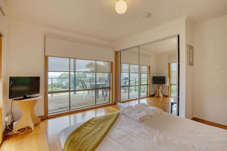 Lazy Wave Beach House
