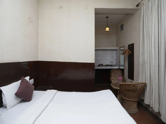 OYO 13691 Home River View 1BHK vashisht Manali