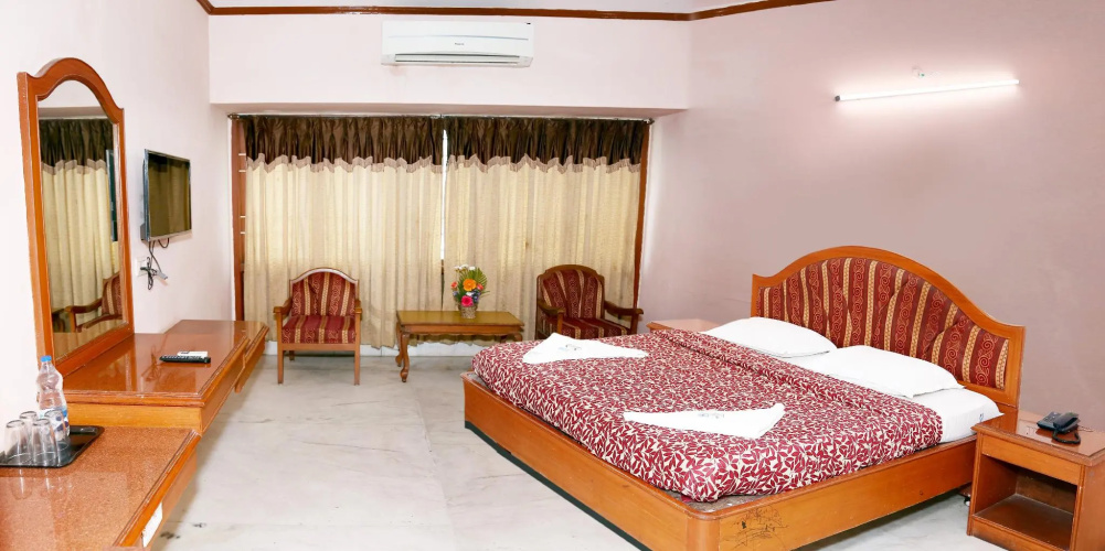 Chitra Lodge