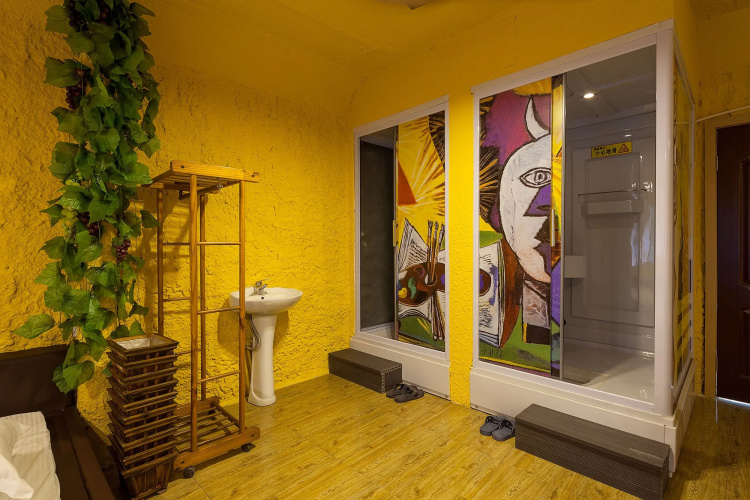 Village Utopia Backpackers Hostel
