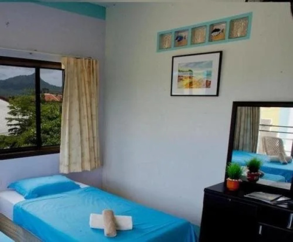 Raya Guest House