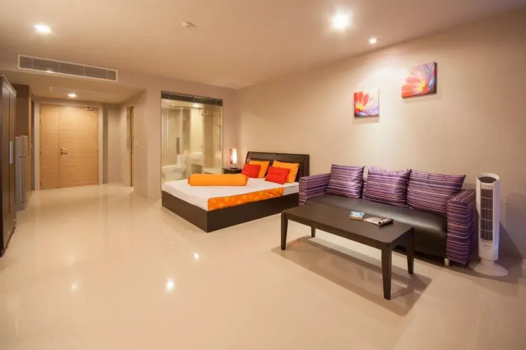 Seaview modern Apartment at Karon Hill