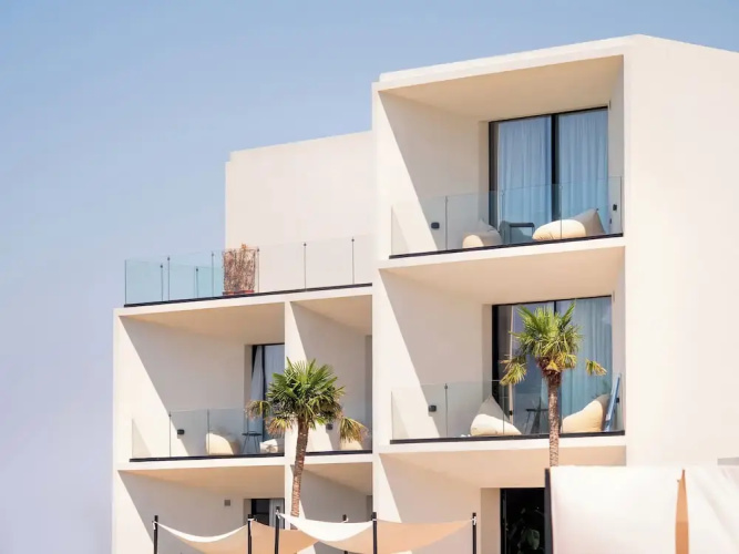 Nobus Hotel