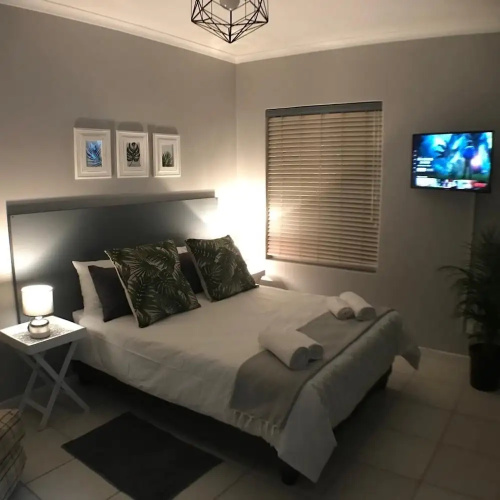 The Minimalist studio on the bay