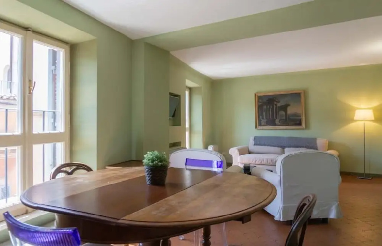 Piazza Venezia Charming Apartment
