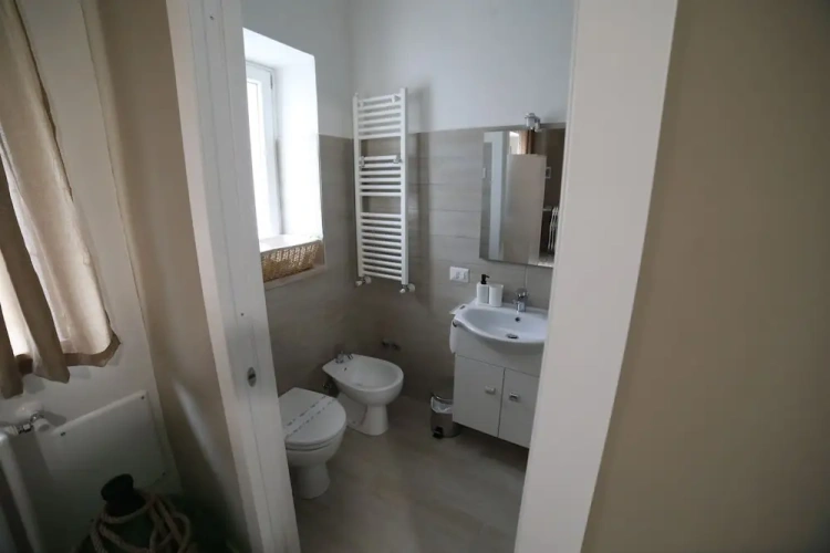 Comfort Quadruple room with courtyard view