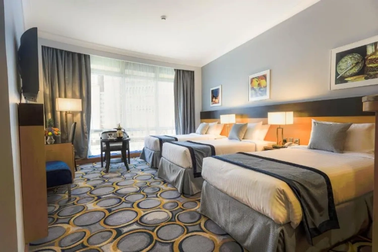 Triple room