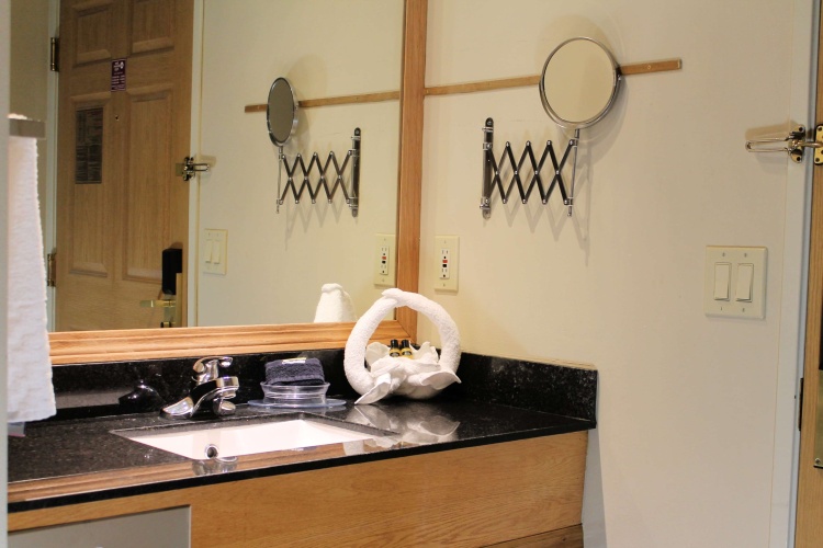 Best Western Plus Des Moines West Inn & Suites photo 37