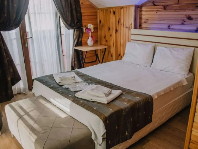Ayisigi Hotel