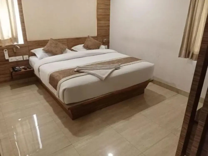 Hotel Adhikrishna Arcade