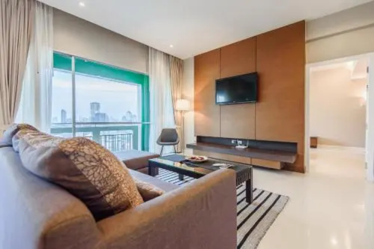 Roomromo Residence by Rompo