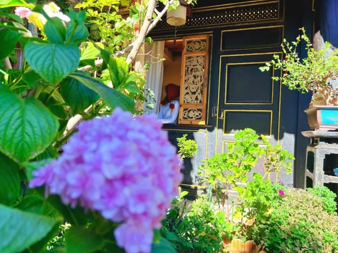 Comfort Double room with balcony and with courtyard view