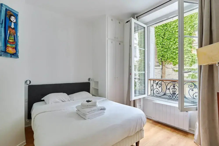 Charming 1 Bedroom Apartment Le Marais