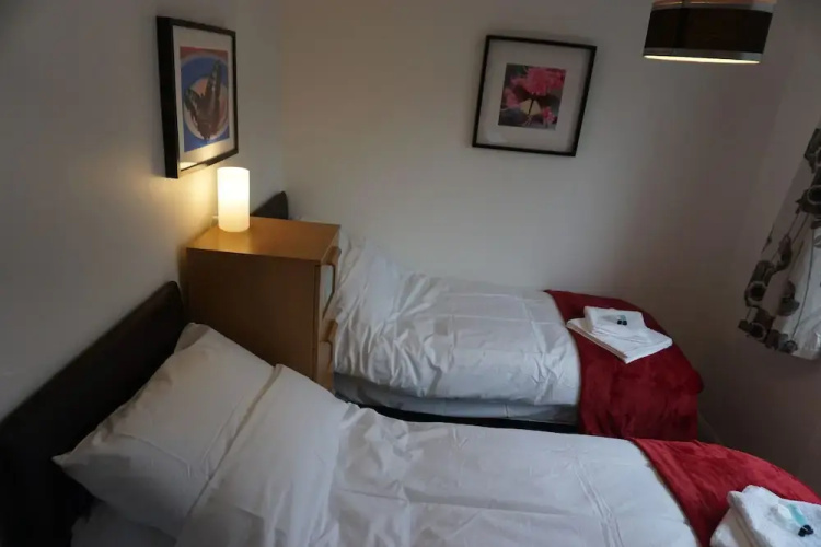 Holt Apartment