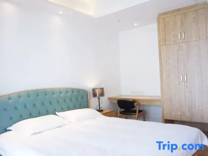 2 Bedrooms Suite with lake view