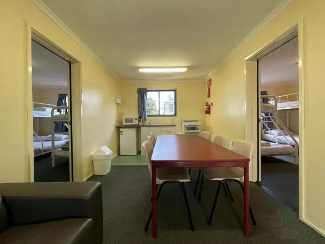 4 Bedrooms Standard room