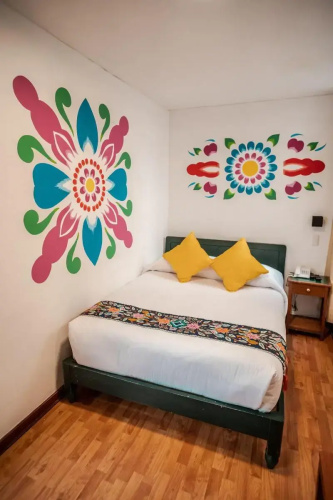Cusco Plaza Nazarenas
