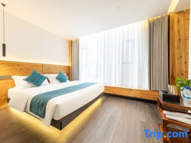 Deluxe Double Family Suite