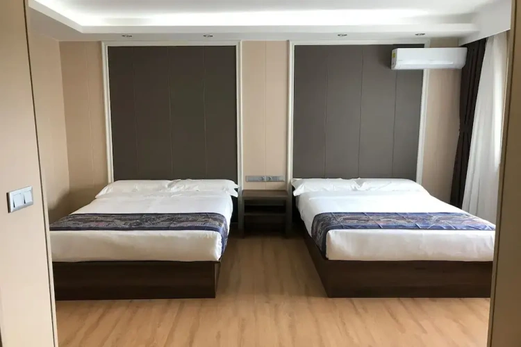 Standard Triple room with balcony and with bay view