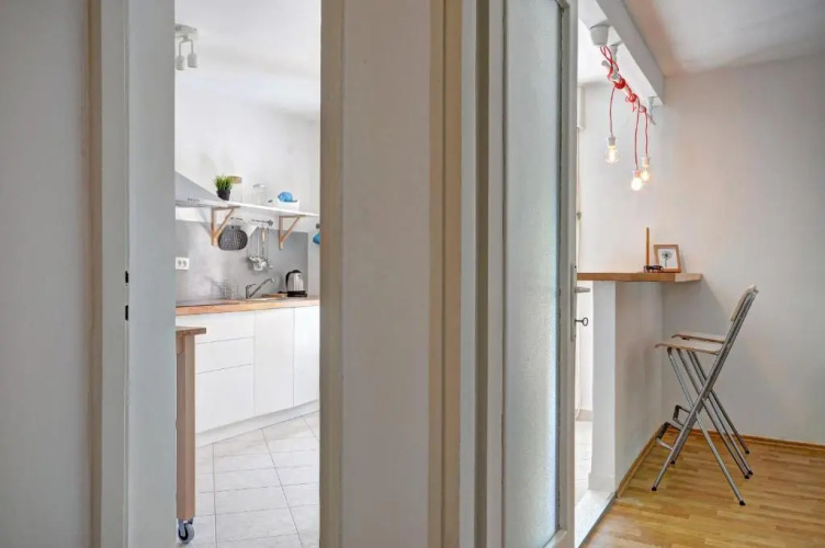 Centar White Apartment