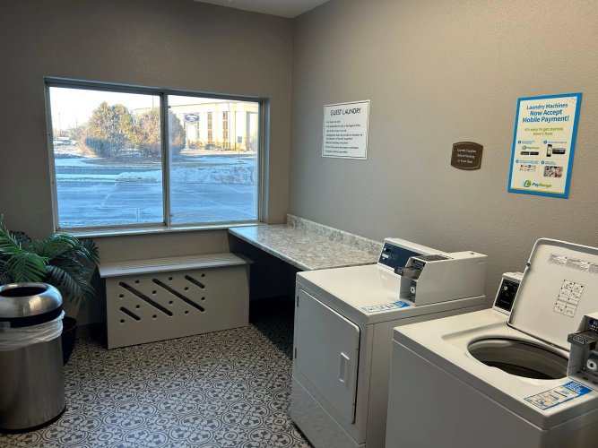 Best Western Plus Paper Valley Hotel