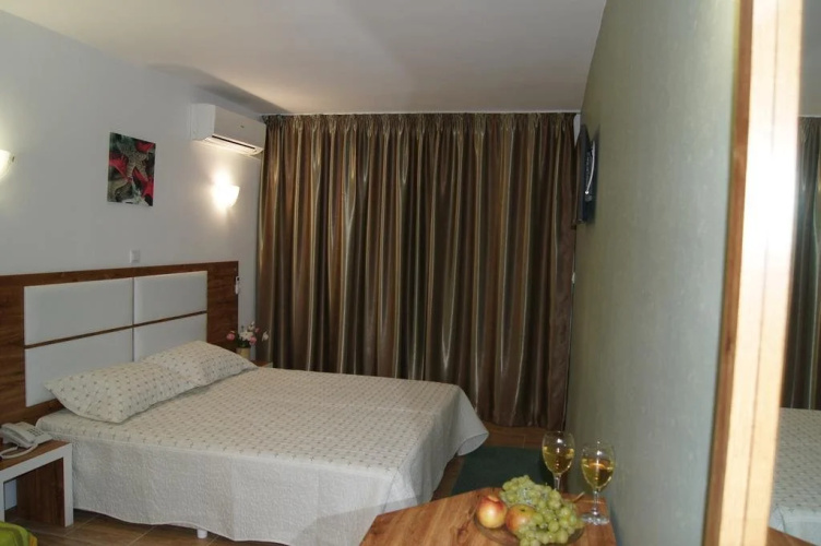 Hotel Elizabeth Dy