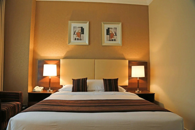 Oriental Hotel Apartments