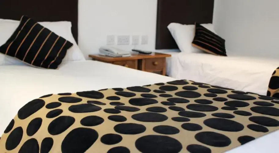 Dashwood Restaurant Rooms and Bar